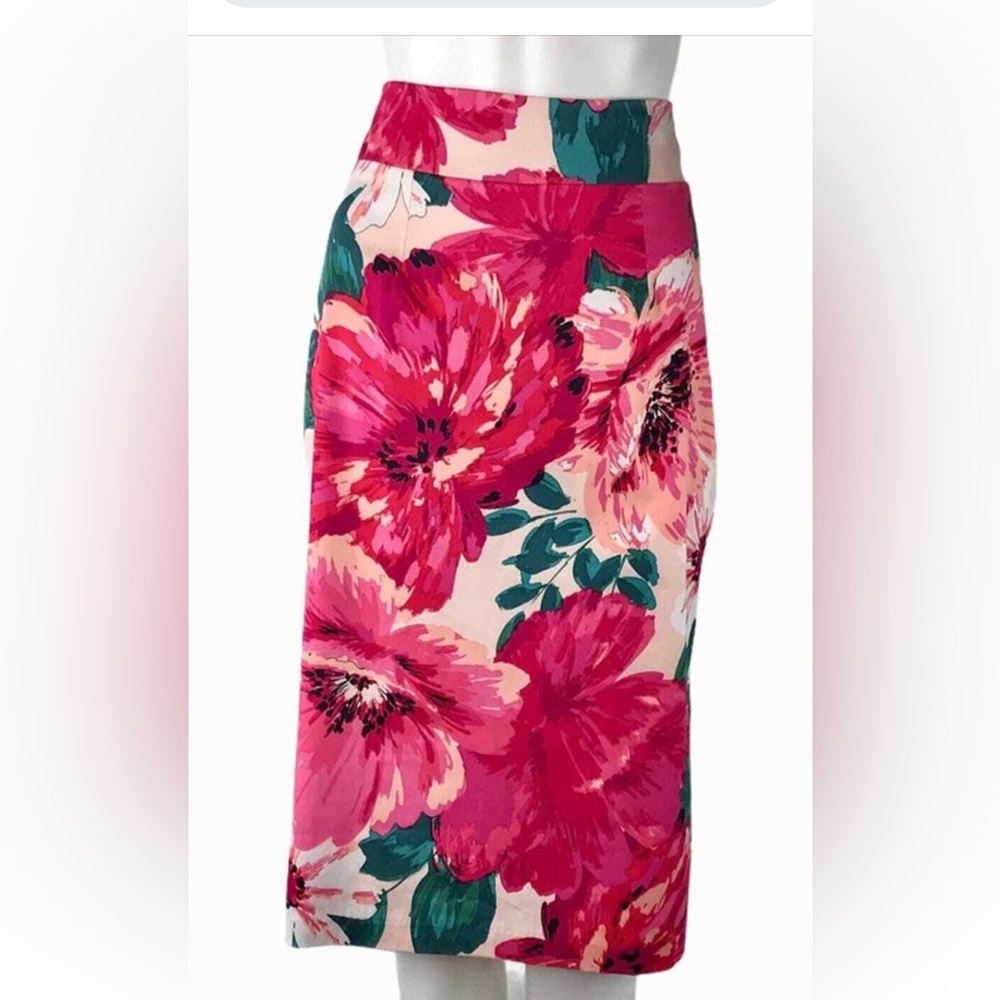 Anthropologie Paper Crown Floral Tropical Fuchsia Pink & Green Pencil Skirt.